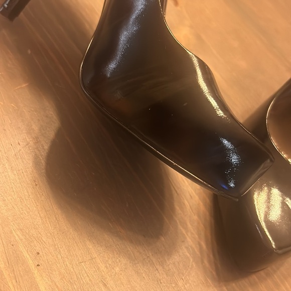 Jessica Simpson classic black heels - Picture 8 of 8